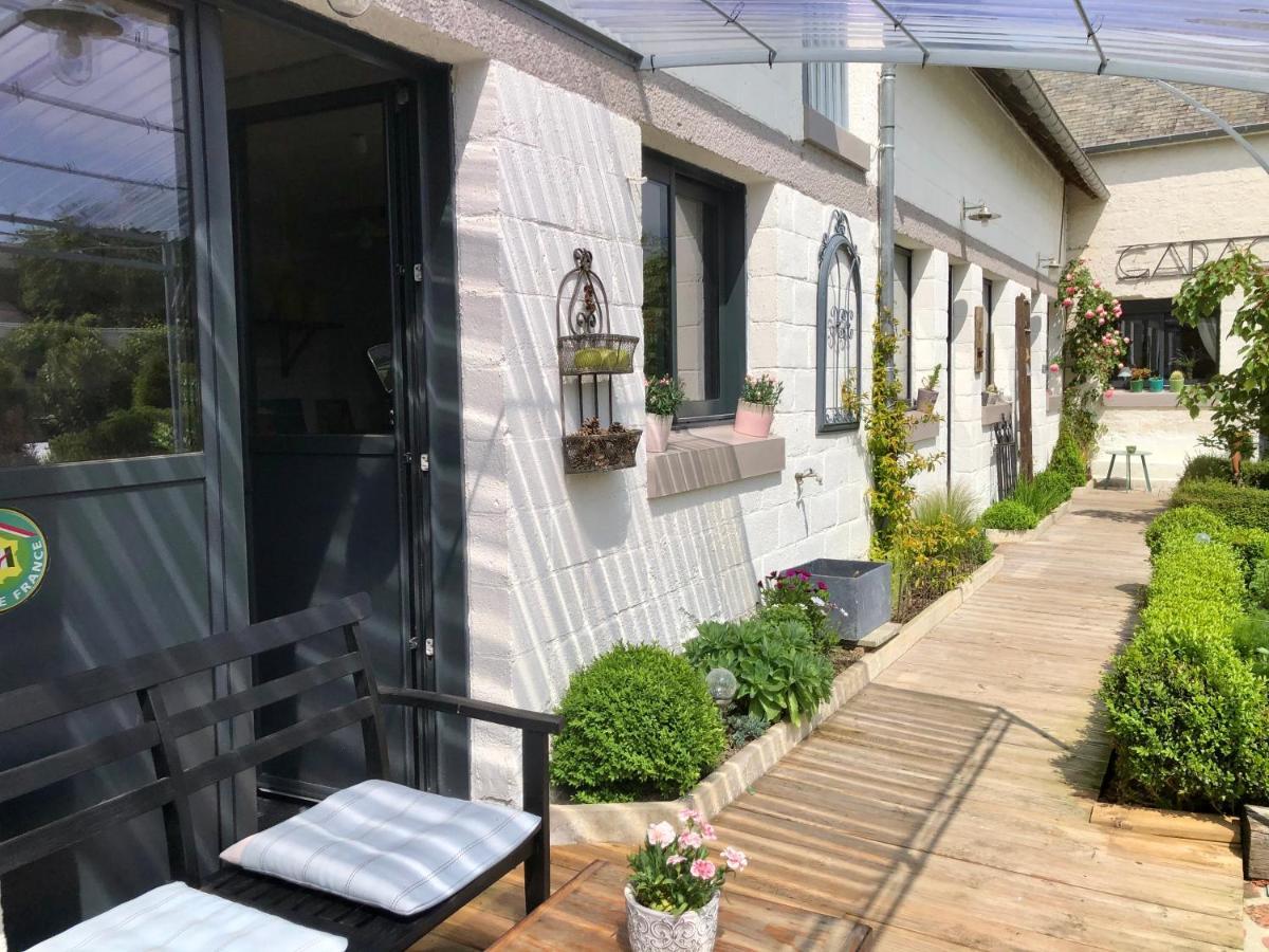 Bed and Breakfast Le Grenier Du Jardin Pontorson Exterior foto