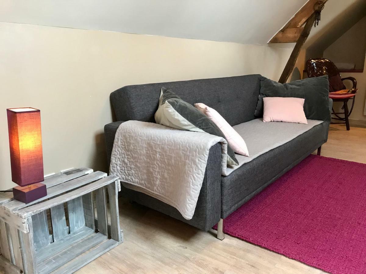 Bed and Breakfast Le Grenier Du Jardin Pontorson Exterior foto